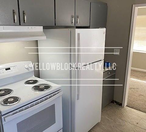 4th image of 6649 Lydia Ave