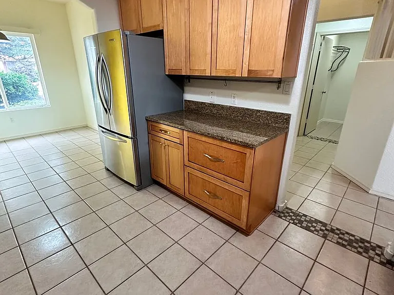 7419 Desert Eagle Rd NE — Photo 3