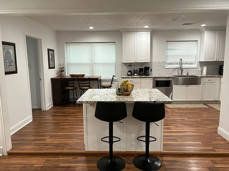 17211 Rolling Creek Dr — Photo 8