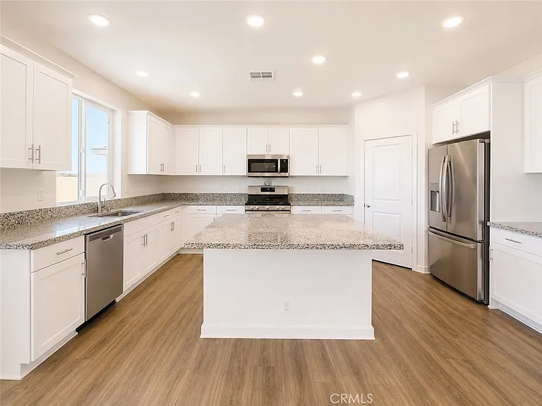 35261 Zachary Way — Photo 17