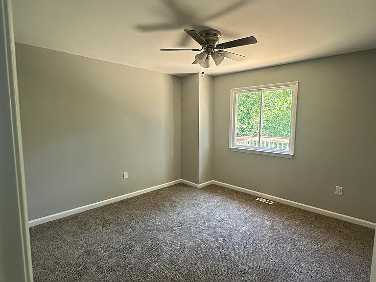 14 Danbury Dr — Photo 14