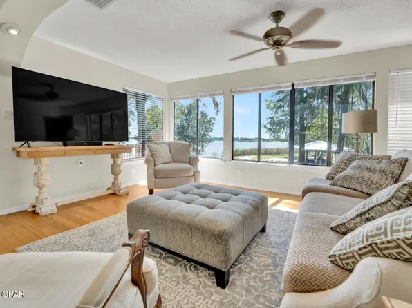 63 Shady Ln, Freeport, FL 32439