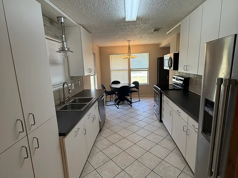 3428 Race St — Photo 3