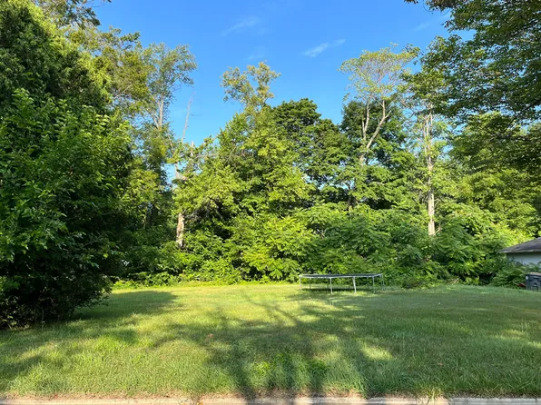 468 Jones Ave, South Haven, MI 49090