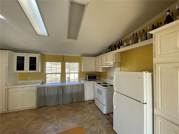4th image of 2726 Culberson Ln