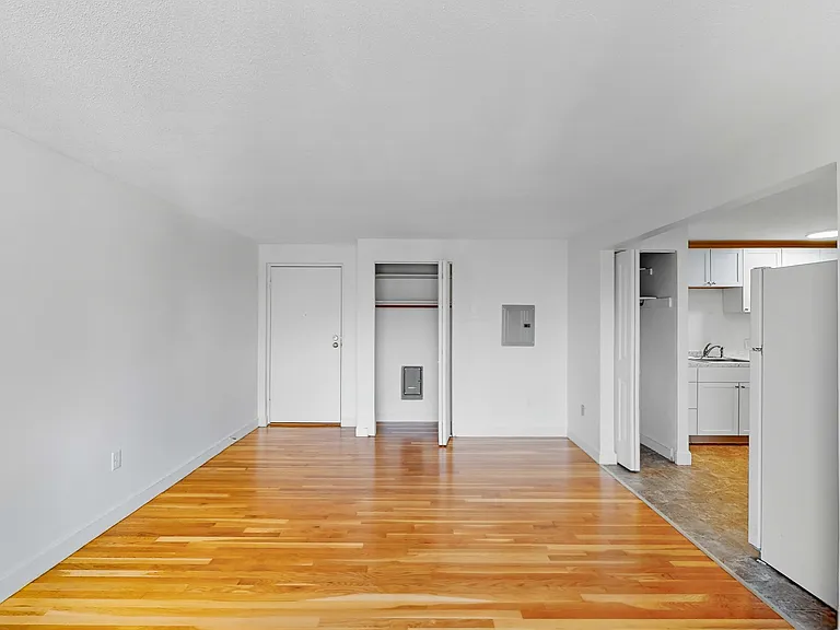 175 W Wyoming Ave #43 — Photo 22