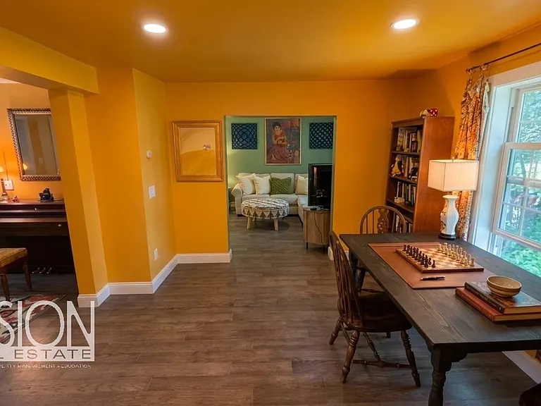 282 Ethan Allen Pkwy #1 — Photo 36