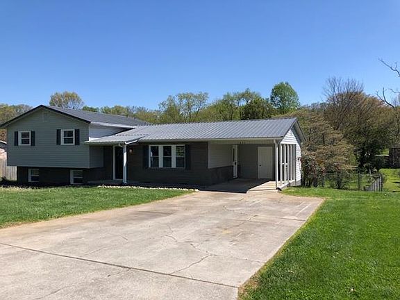 2nd image of 1824 Hugh Dr