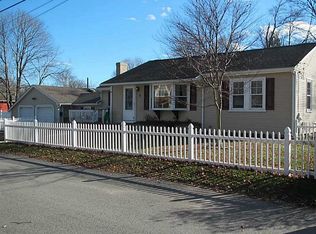 6 Fones St, Coventry, RI 02816