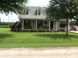 105 Crockett Rd, Wildersville, TN 38388