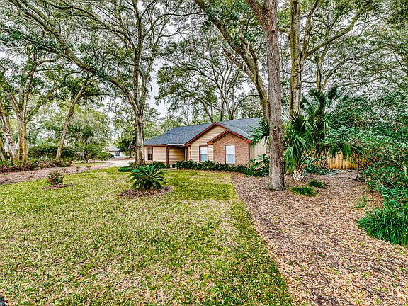 4th image of 1629 Hammock Cir W