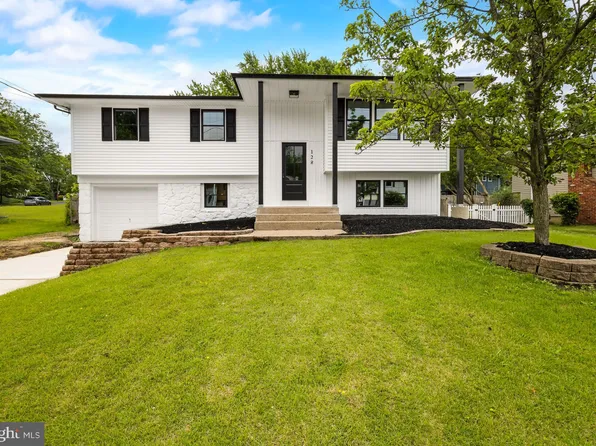 128 Central Ave, Woodbury Heights, NJ 08097