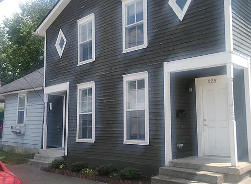 225 Murray St Photo 1