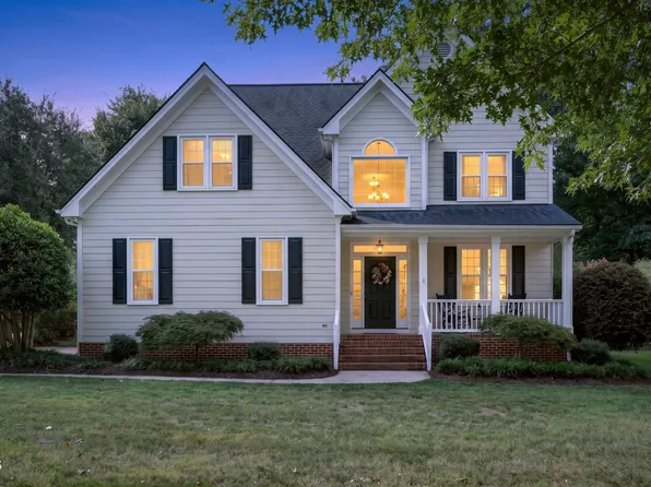105 Crossway Ln, Holly Springs, NC 27540