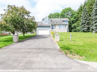 3332 Grayshott Dr, Severn, ON L3V 0Y4