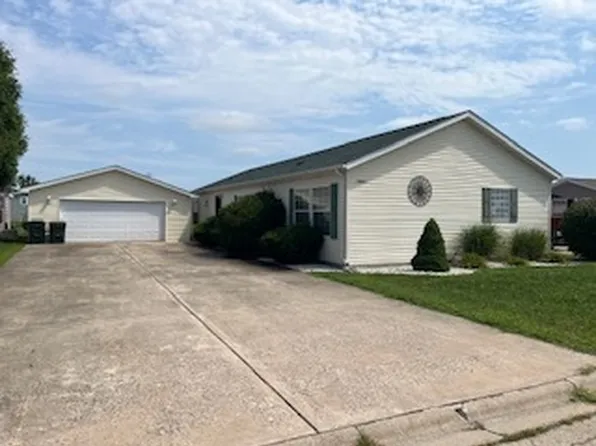 23722 W Lakepoint Dr, Channahon, IL 60410