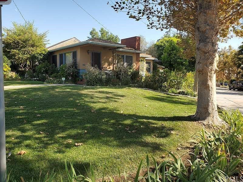 1st image of 12016 Beverly Dr