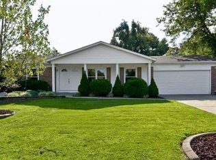 1 Cedarwood Ct, Saint Peters, MO 63376