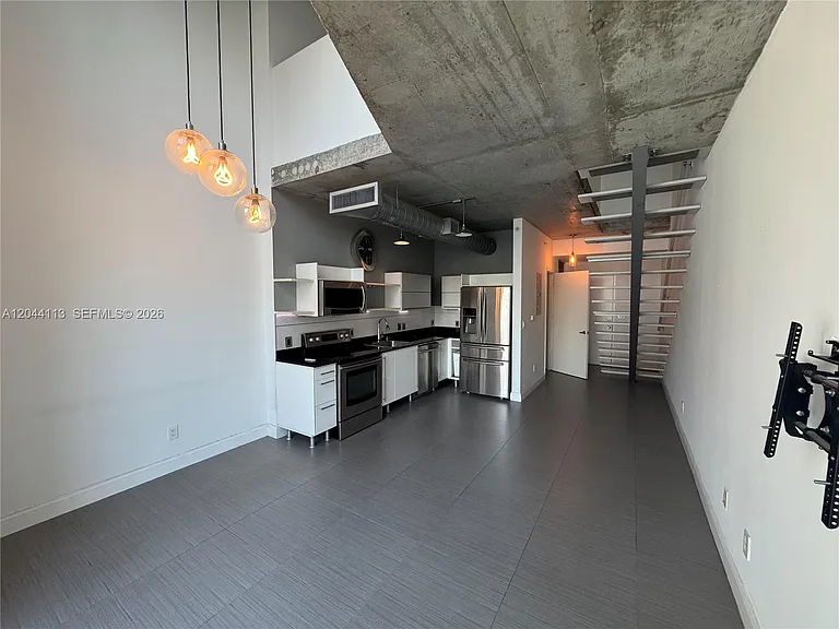 690 SW 1st Ct #1516 — Photo 4