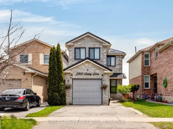 2109 Denby Dr, Pickering, ON L1X 1Y8