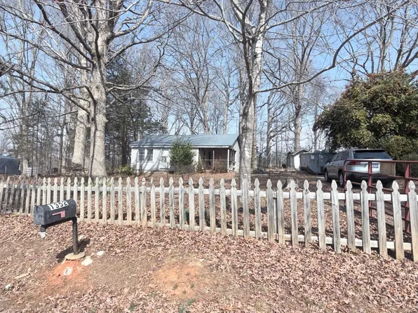 1352 Seays Rd, Liberty, NC 27298