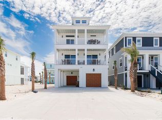 7337 Grand Navarre Blvd, Navarre, FL 32566