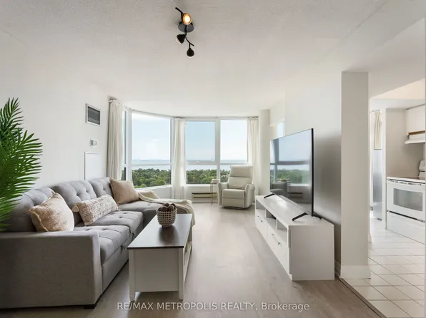 3233 Eglinton Ave E #1707, Toronto, ON M1J 3N6