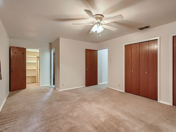 5th image of 9827 Gemini Dr