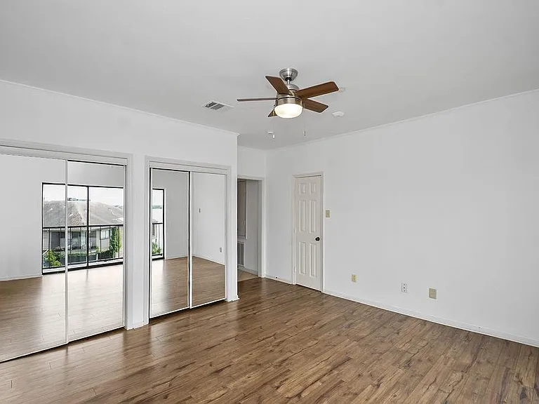 401 Lakeside Ln #311 — Photo 18