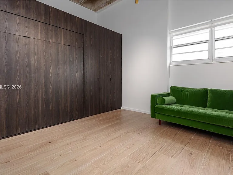 5255 Collins Ave #9E — Photo 57