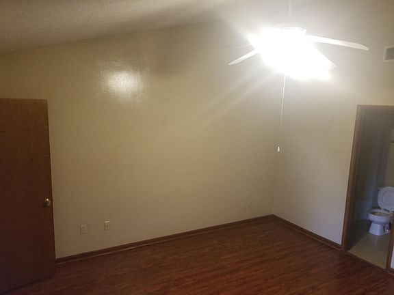 4th image of 1836 S Tallowood Dr