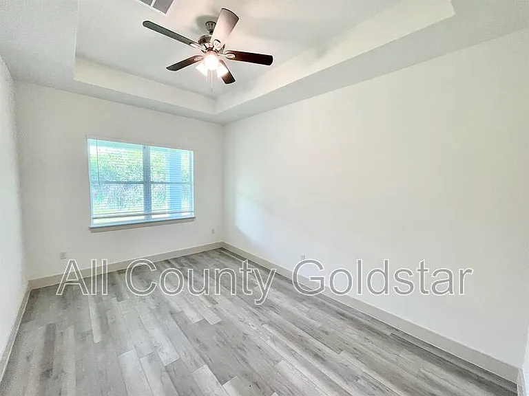 311 Yule St — Photo 12