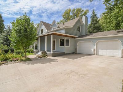 209 N Bridge St, Canton, SD, 57013