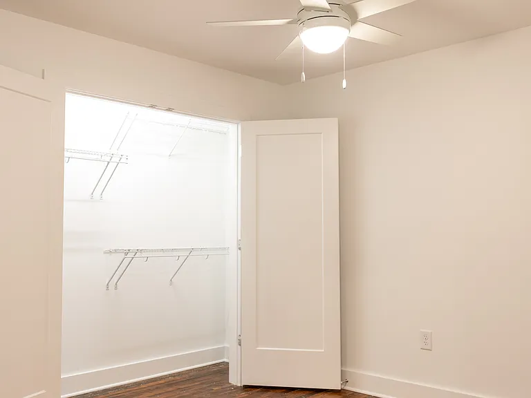 Overton Lofts — Photo 21
