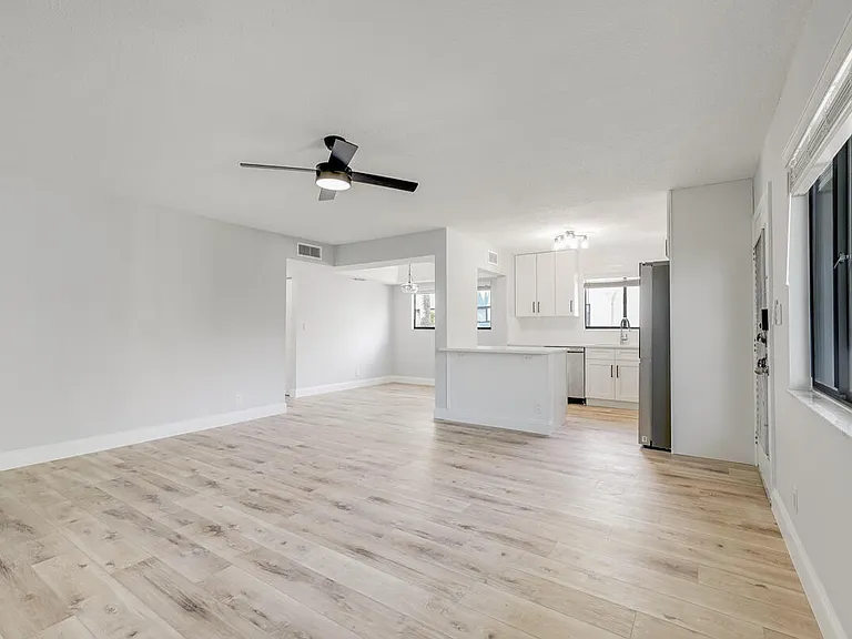15072 Ashland Pl #132 — Photo 10