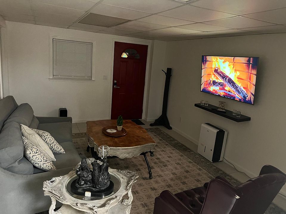 1st image of 2268 Remington Ct NE