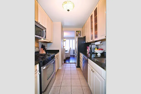 Sold by Stribling | media 17