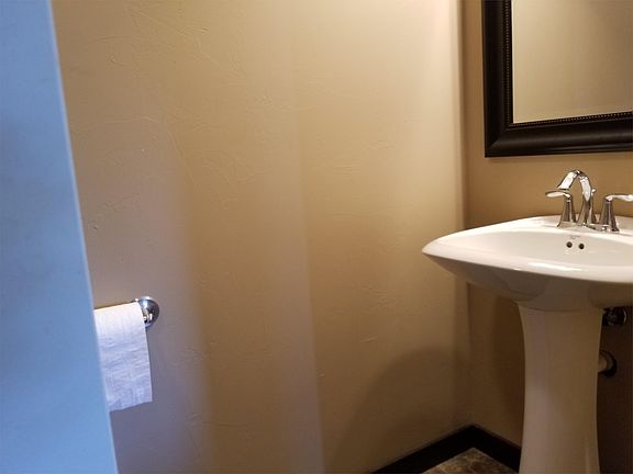 5th image of 3771 Annie St #1