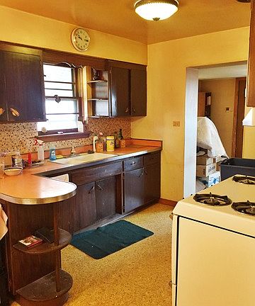 4th image of 6556 W Cornelia Ave