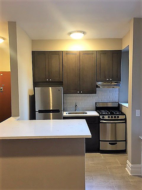 1st image of 2598 36th St APT 4C
