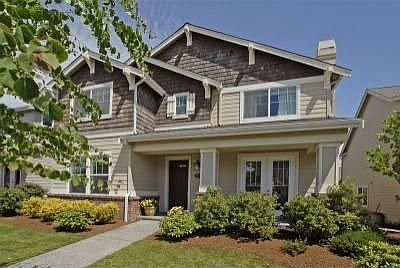 front of 1734 11th Avenue Issaquah