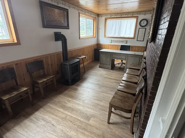 20 North Ave #1, Skowhegan, ME 04976