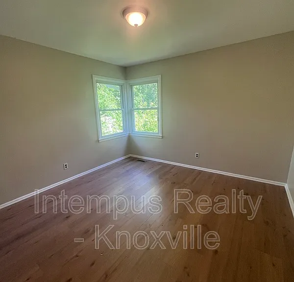 712 S Beaman St — Photo 7