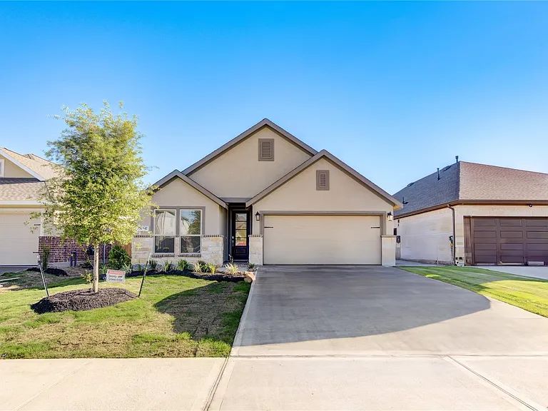 30347 Tall Fescue Dr — Photo 2