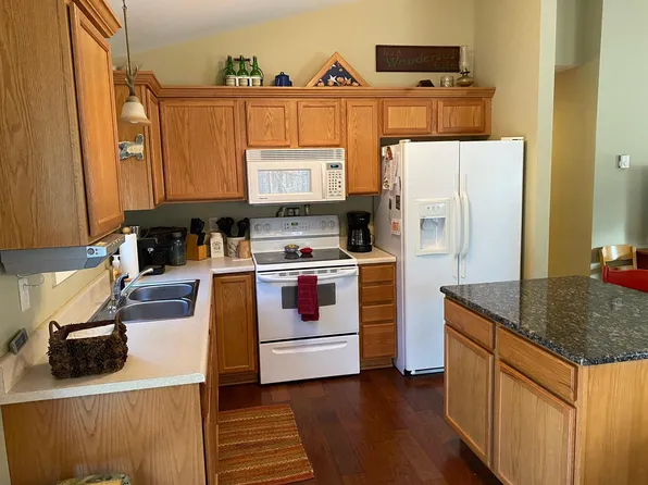 2457 Hideaway Dr, Grayling, MI 49738
