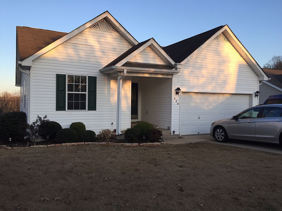 1st image of 224 Iron Wood Ct