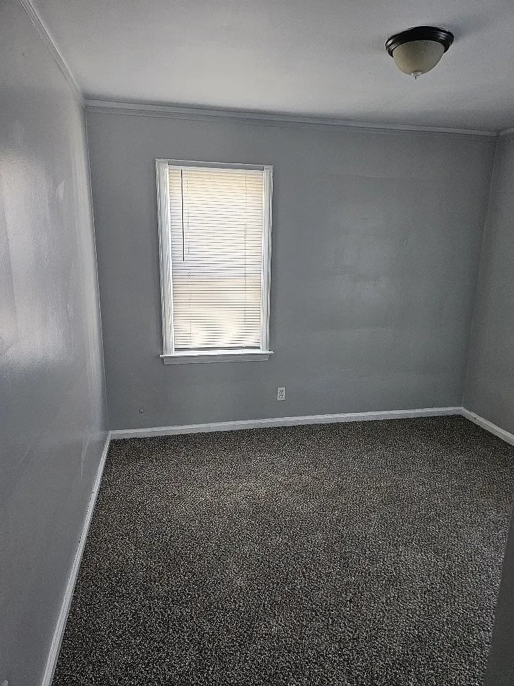 3 bed, 1.5 bath, 1200 sqft, $1,220 — Photo 2