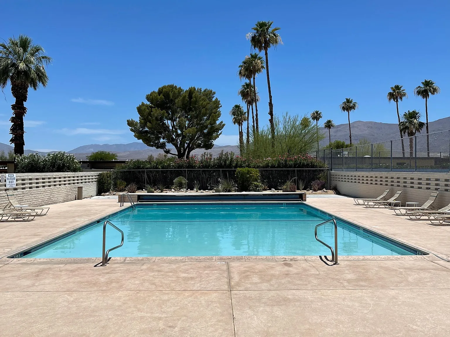 3158 Club Cir E — Photo 2