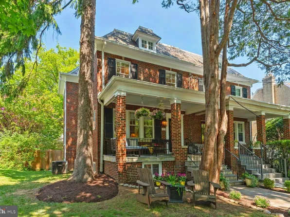 3725 Veazey St NW, Washington, DC 20016