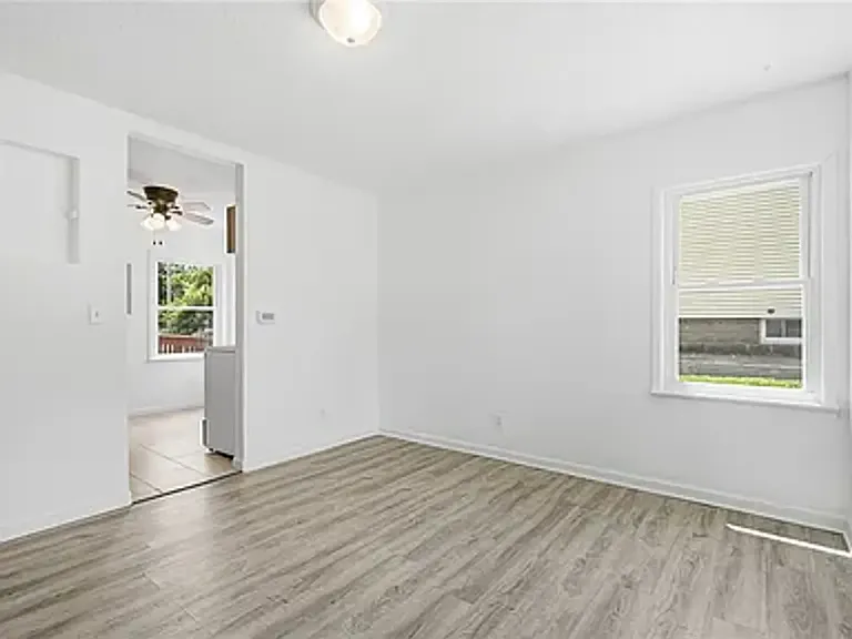 1237 Lincoln Dr — Photo 4